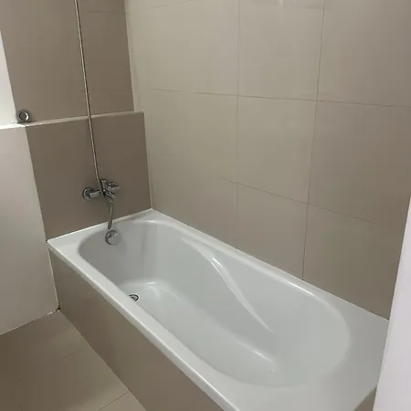 Apartamento Suspenso Madeira