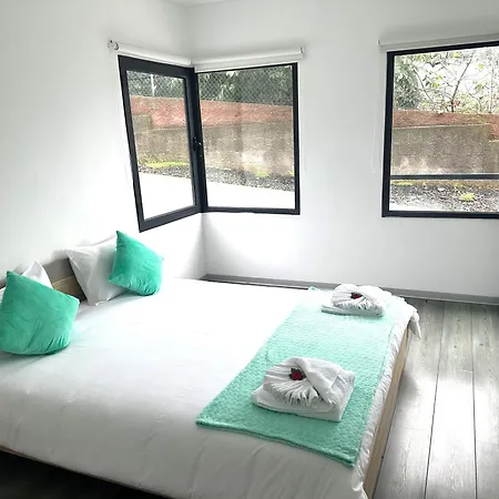 Suspenso Madeira Lejlighed